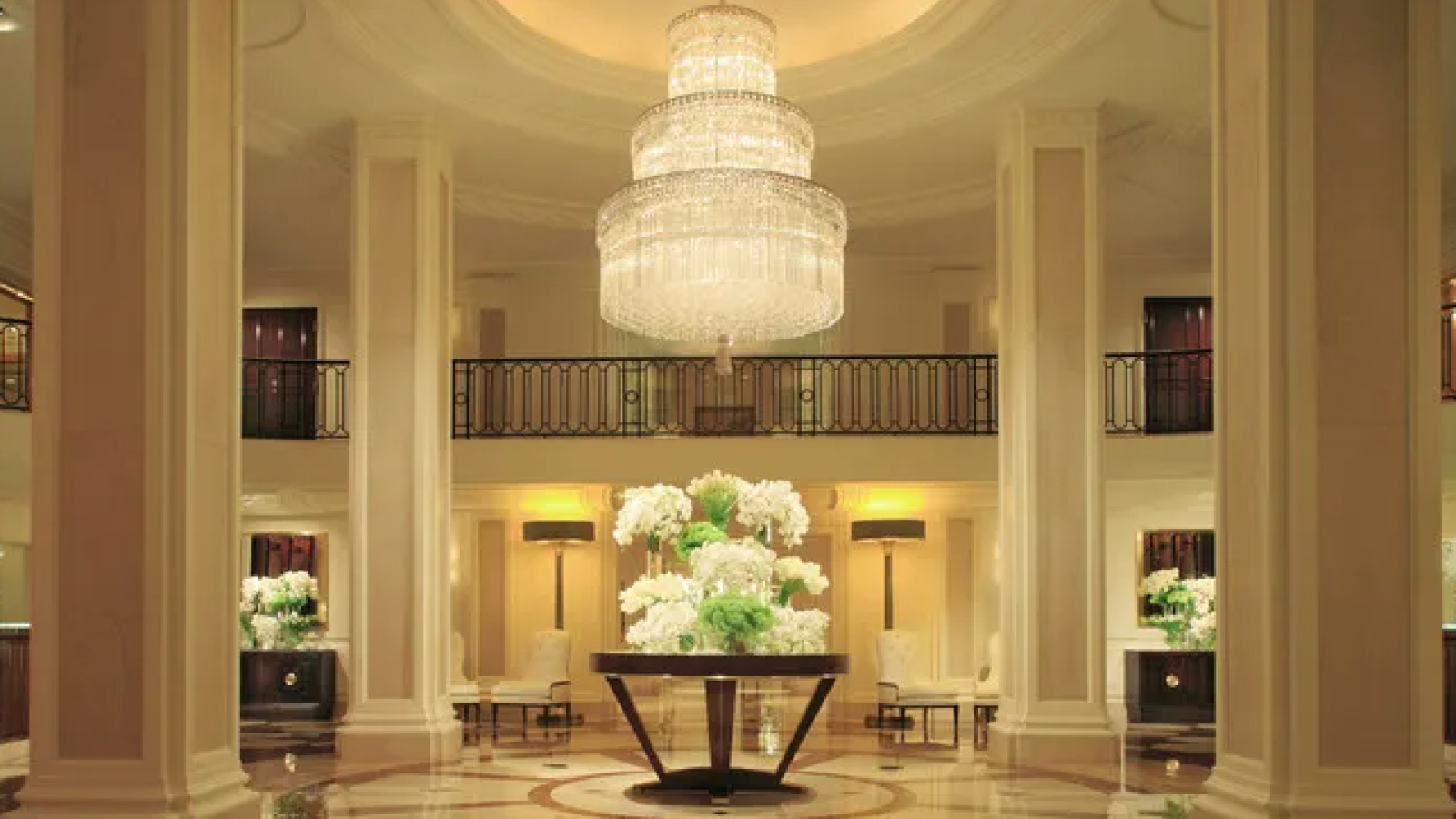 Shabbat Services at Beverly Wilshire, A Four Seasons Hotel